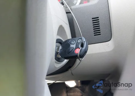 2009 Ford Escape Xls z USA, uszkodzony, nr VIN 1FMCU92709KC33373